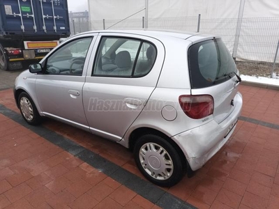 TOYOTA YARIS 1.3 Linea Sol