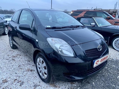 TOYOTA YARIS 1.3 Sol AC