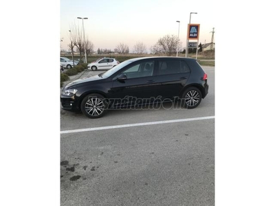 VOLKSWAGEN GOLF 1.6 TDI BMT Trendline