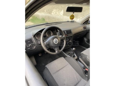 VOLKSWAGEN GOLF IV Variant 1.9 PD TDI Highline