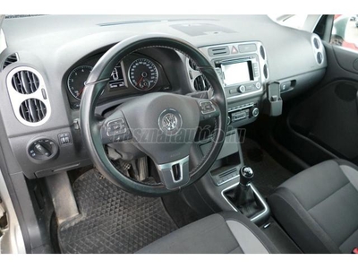 VOLKSWAGEN GOLF PLUS 1.4 TSI Comfortline Life. Ülésfűtés. Kétzónás klíma. Navi. stb