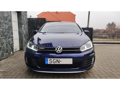 VOLKSWAGEN GOLF VI 2.0 TDI Highline DSG