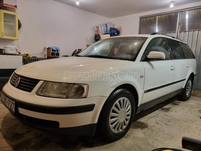 VOLKSWAGEN PASSAT V 1.6 Comfortline Leder