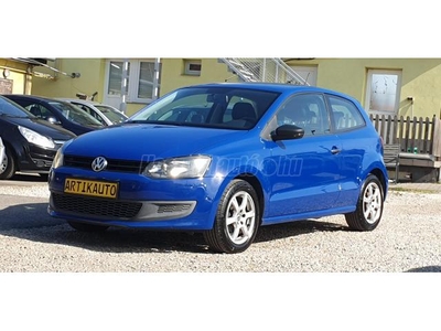 VOLKSWAGEN POLO 1.2 60 Trendline SZERVÍZKÖNYV. KARAMBOLMENTES!