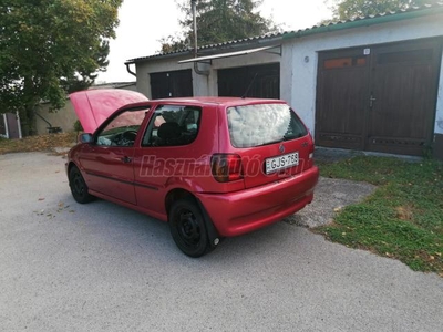 VOLKSWAGEN POLO 1.4 60 Comfort Servo