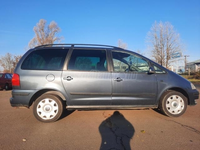 VOLKSWAGEN SHARAN 1.9 PD TDI Trendline Tiptronic ic Automata.7 személy.Tető klíma