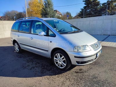 VOLKSWAGEN SHARAN 2.0 PD TDI Highline Freestyle 7 személyes