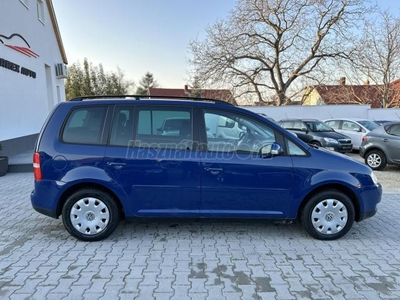 VOLKSWAGEN TOURAN 1.6 FSI Trendline VÉGIG VEZ. SZERVIZKÖNYV/FRISS MŰSZAKI