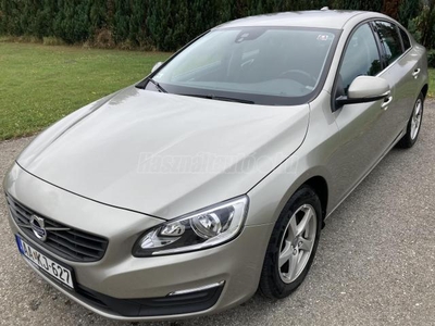 VOLVO S60 2.0 D [D3] Kinetic Geartronic