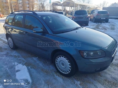 VOLVO V50 2.0 D Kinetic Végig Volvóban szervizelt