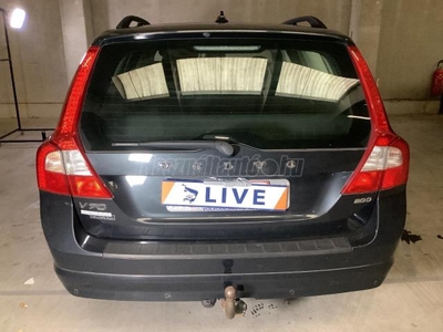 VOLVO V70 2.0 D Summum Garanciával - Végig vezetett szervizkönyv - Vonóhorog - Bőr belső