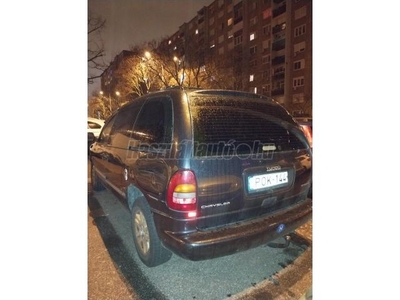 CHRYSLER VOYAGER 2.5 TD SE (7 személyes )