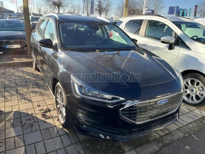 FORD FOCUS 1.0 EcoBoost Titanium