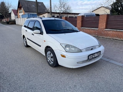 FORD FOCUS 1.6 Ghia