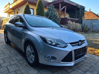 FORD FOCUS 1.6 TDCi Titanium FRISS MŰSZAKI+PARKRADAR+KEVÉS KM!!!