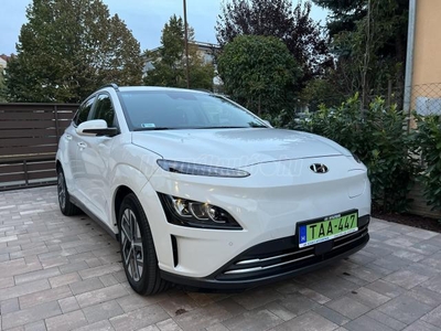 HYUNDAI KONA EV 64kWh Style Edition Garanciális! Első tulajdonostól! Ajándék téli kerék! Magyarországi!