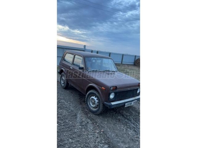 LADA NIVA 2121