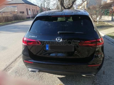 MERCEDES-BENZ B 180 d 8G-DCT