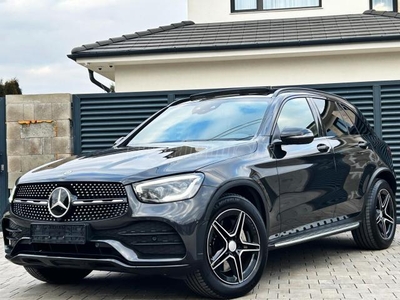 MERCEDES-BENZ GLC 220 d 4Matic 9G-TRONIC 2XX AMG! FULL EXTRA!