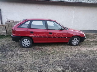 OPEL ASTRA F 1.4 16V GL