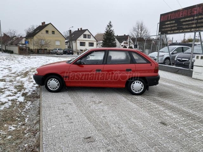 OPEL ASTRA F 1.4 GL SZÉP ÁLLAPOTBAN. VONÓHOROG