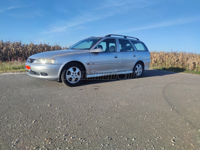 OPEL VECTRA B Caravan 1.6 16V CD