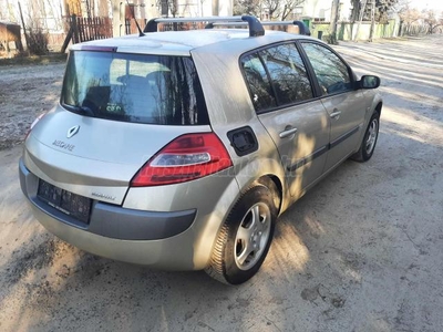 RENAULT MEGANE 1.4 Expression