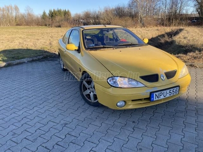 RENAULT MEGANE 1.6 Authentique Plus