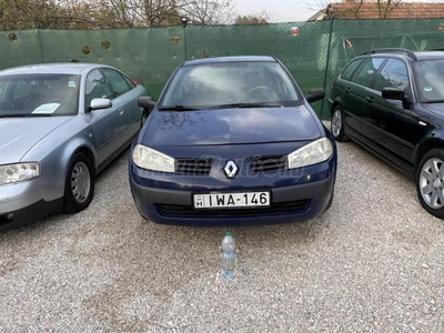 RENAULT MEGANE 1.6 Authentique Plus