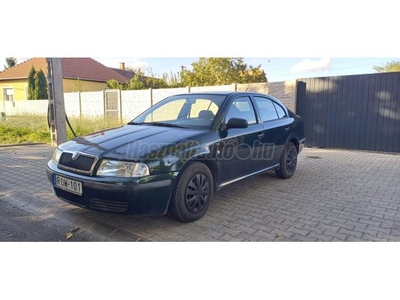 SKODA OCTAVIA 1.4 Cool Tradition