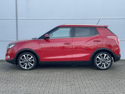 SSANGYONG TIVOLI 1.6 e-XGI DLX Plus RED REBEL / BŐR / ÜLÉSFŰTÉS / KORMÁNYFŰTÉS / KAMERA / NAVI / SÉRÜLÉSMENTE