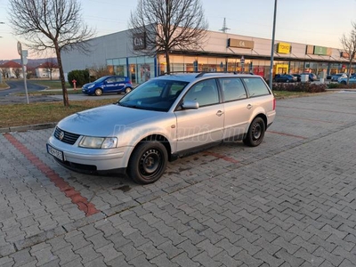 VOLKSWAGEN PASSAT V Variant 1.9 TDI Comfortline (Automata) Leszervizelve. friss műszakival!