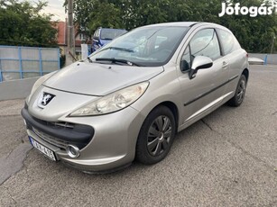 Peugeot 207 1.4 16V Urban 110.e km szép és jó á...