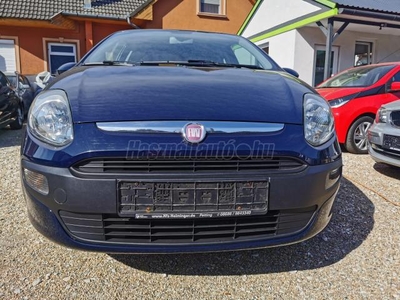 FIAT GRANDE PUNTO 1.4 8V Actual Evo . navigáció. szervizkönyv