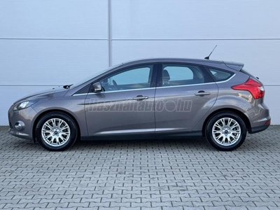 FORD FOCUS 1.6 SCTI Ecoboost Titanium / SÉRÜLÉSMENTES / 93 E. KM / ÜLÉSFŰTÉS / DIGITKLÍMA / VEZETETT SZERVIZKÖNYV /