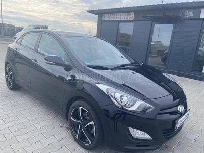 HYUNDAI I30 1.4i Comfort Ül.fűt.Tempomat.PDC