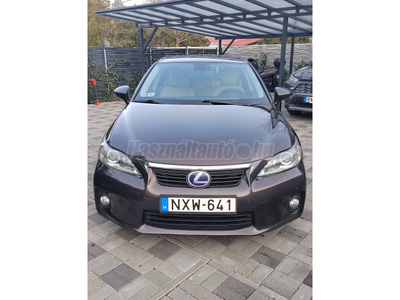 LEXUS CT 200h Comfort (Automata)