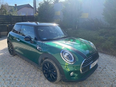 MINI COOPER 1.5DKG 60 yrs limitált kiadás. bőr. panoráma tető. british racing green IV