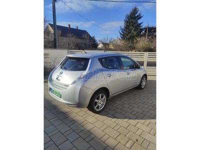 NISSAN LEAF (Automata)