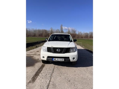 NISSAN PATHFINDER 2.5 Tdi SE