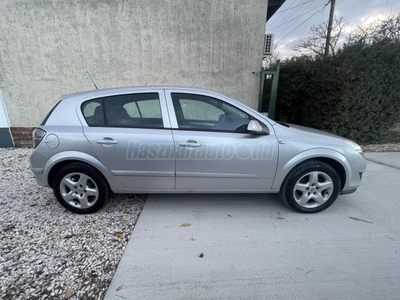 OPEL ASTRA H 1.4 Cosmo / Újszerű / Szervizkönyv / Tempomat /