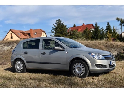 OPEL ASTRA H 1.4 Essentia