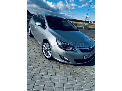 OPEL ASTRA J 1.7 CDTI Cosmo Sports Tourer Cosmo