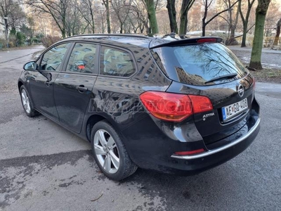 OPEL ASTRA Sports Tourer 1.6 Sport DIGIT.KLÍMA. TEMPOMAT