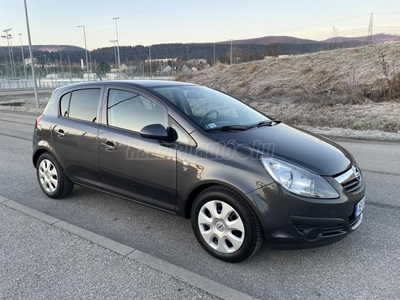 OPEL CORSA D 1.4 Essentia Tempomat/Kerékpárszállító/Szervizkönyv