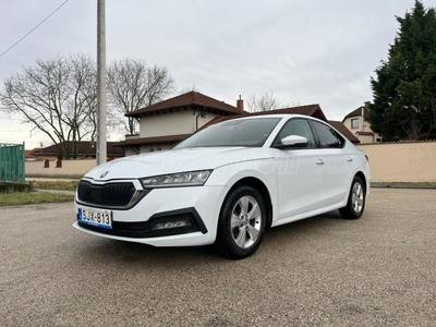 SKODA OCTAVIA 2.0 CR TDI SCR Ambition ÁFÁ-s. TEMPOMAT. SÉRÜLÉSMENTES. 113eKM FUTÁS. LEINFORMÁLHATÓ