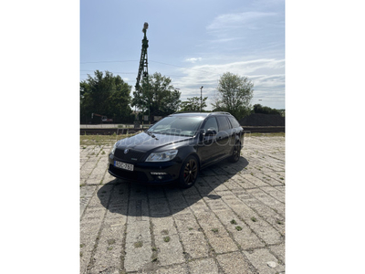 SKODA OCTAVIA Combi RS 2.0 TDI DSG