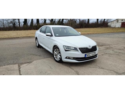 SKODA SUPERB 2.0 TDi Style DSG