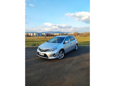 TOYOTA AURIS 1.6 Style