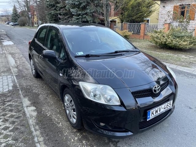 TOYOTA AURIS 2.0 D-4D Luna